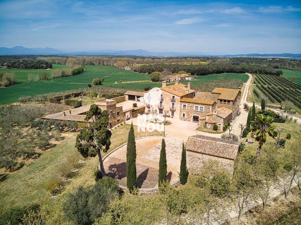 masia en venta en llagostera